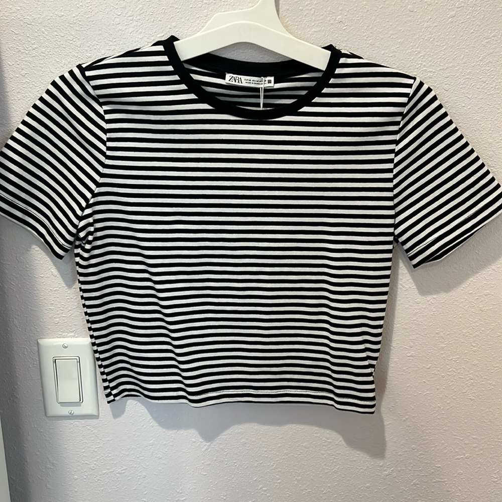 NWT Zara Striped T-shirt, cropped